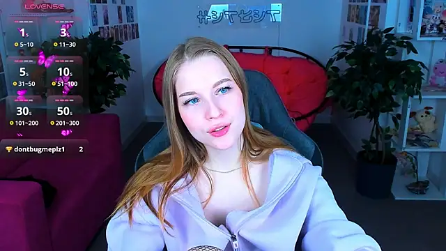 CuteMousee online show from January 15, 6:01 am