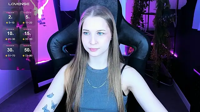 CuteMousee online show from October 24, 8:44 am