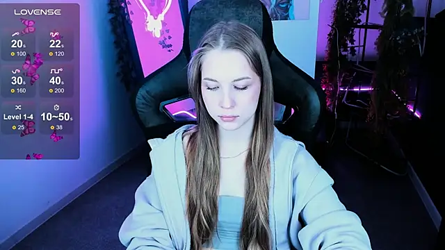 CuteMousee online show from October 27, 5:22 am