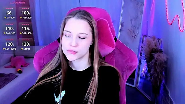 CuteMousee online show from November 25, 6:13 am