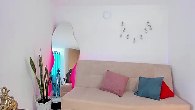 Sweetluna   online show from October 21, 7:03 pm