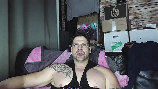 XxBigboybandxX online show from March 26, 7:19 pm