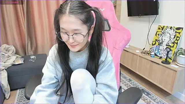 sweetiebunny22 online show from September 19, 8:38 am