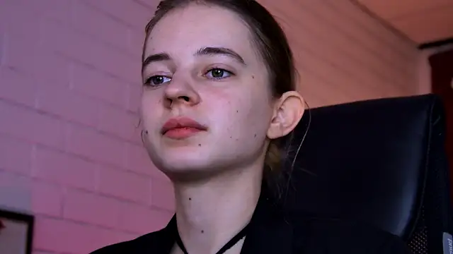 TinaDavil online show from February 8, 1:14 pm