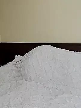 Snapshot of Ekaterina27 chatting on February 7, 6:56 am Ekaterina27 online show from February 7, 6:56 am