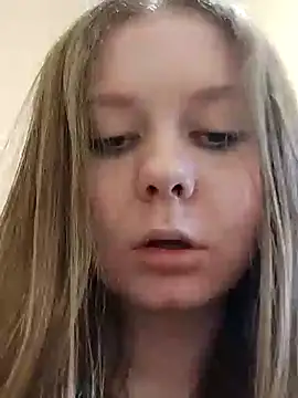 Snapshot of Ekaterina27 chatting on March 3, 10:31 pm Ekaterina27 online show from March 3, 10:31 pm