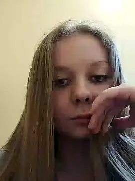 Snapshot of Ekaterina27 chatting on March 4, 8:05 pm Ekaterina27 online show from March 4, 8:05 pm