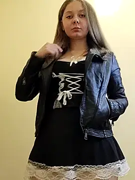 Snapshot of Ekaterina27 chatting on March 6, 7:10 pm Ekaterina27 online show from March 6, 7:10 pm