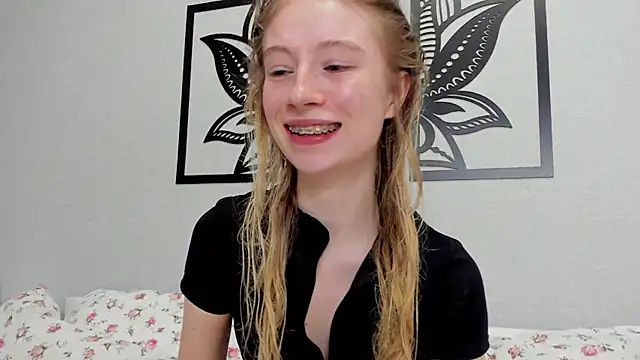 minidivaa  online show from January 27, 10:49 pm