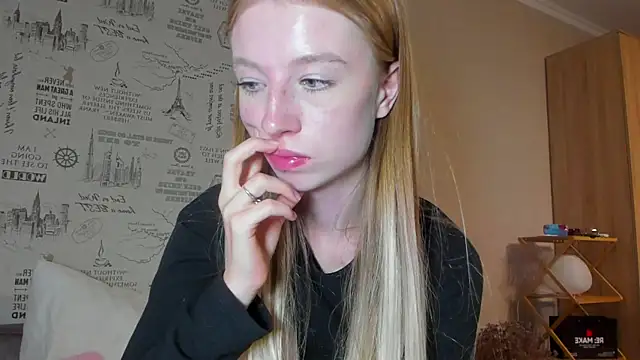 minidivaa  online show from September 11, 6:08 pm