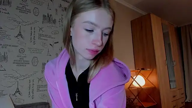 minidivaa  online show from September 29, 6:13 pm