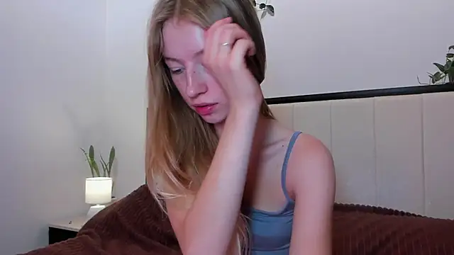 minidivaa  online show from October 23, 6:13 am