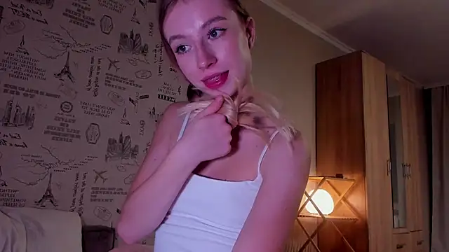 minidivaa  online show from November 17, 10:59 pm