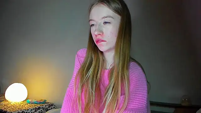 minidivaa  online show from April 22, 7:37 pm