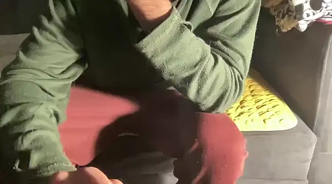 4small4inchlol online show from February 1, 11:54 am