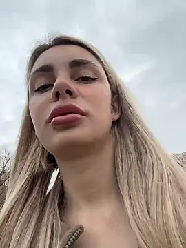 SandraCarter online show from March 28, 7:41 am