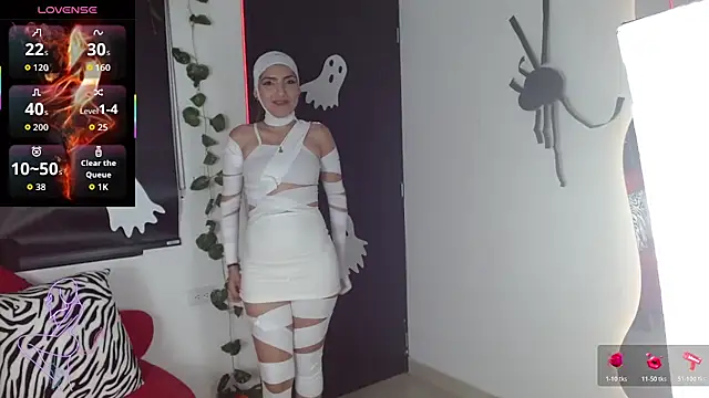 Carolaine69  online show from October 29, 1:57 pm