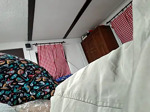 brbrrbrbrb online show from February 22, 2:04 pm