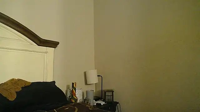 Snapshot of SexxyreddMale chatting on March 20, 12:51 am SexxyreddMale online show from March 20, 12:51 am