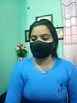 Snapshot of Amisha-2 chatting on January 2, 7:33 am Amisha-2 online show from January 2, 7:33 am
