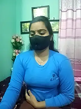 Snapshot of Amisha-2 chatting on January 2, 10:37 am Amisha-2 online show from January 2, 10:37 am