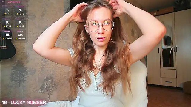 ms allison w online show from April 6, 12:28 pm