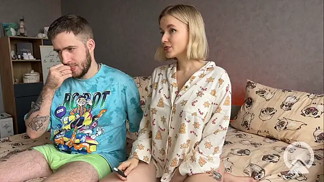 Adelovenick online show from December 30, 9:27 am