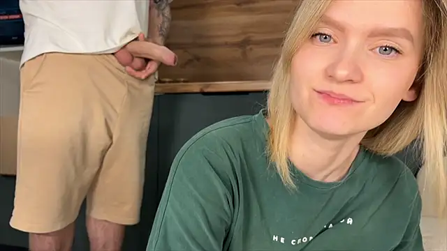 Adelovenick online show from April 5, 3:15 am