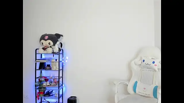 meganthompsonn22 online show from April 2, 6:11 am