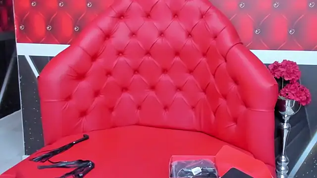 SARAFOXX  online show from February 7, 12:06 pm