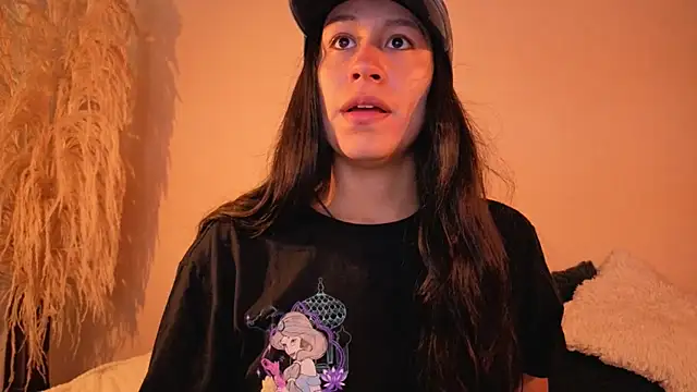 EmiGomez  online show from December 20, 12:56 pm