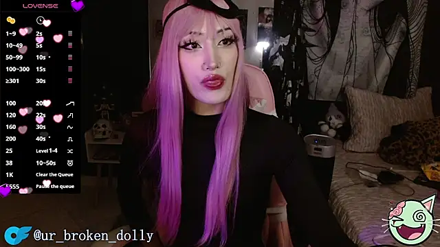 Effy Corpse online show from March 13, 1:01 am