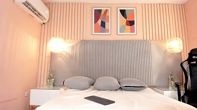 samyriverss online show from November 29, 11:35 am