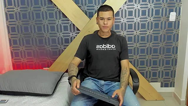 jamesinked  online show from January 7, 1:57 pm
