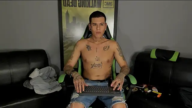 jamesinked  online show from January 14, 2:19 am