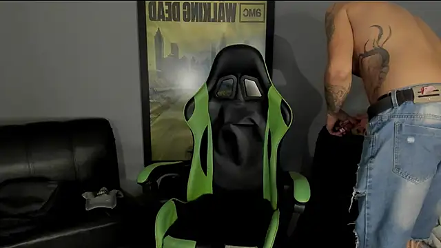 jamesinked  online show from January 15, 10:57 pm