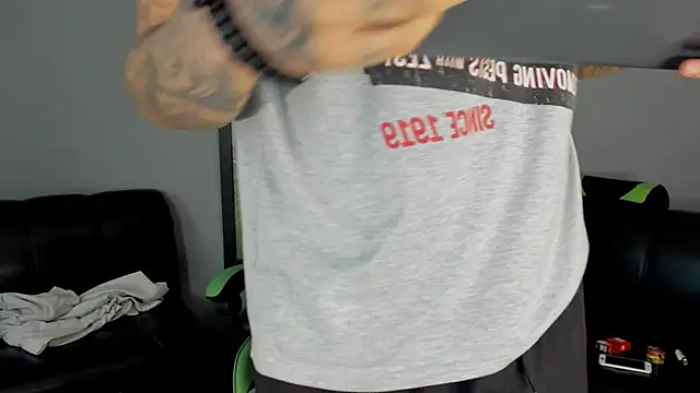 jamesinked  online show from January 27, 3:50 pm