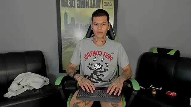 jamesinked  online show from January 27, 6:52 pm