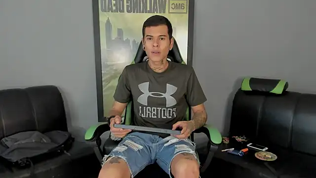 jamesinked  online show from February 11, 5:40 pm