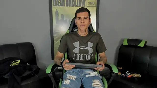 jamesinked  online show from February 11, 8:42 pm