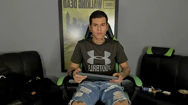 jamesinked  online show from February 12, 10:26 pm