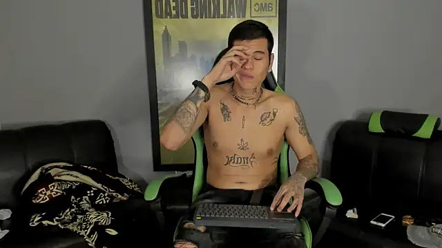 jamesinked  online show from February 16, 1:25 am