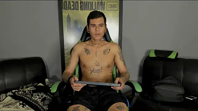 jamesinked  online show from March 1, 2:04 am