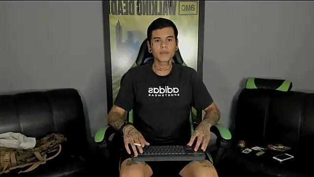 jamesinked  online show from March 4, 4:38 am