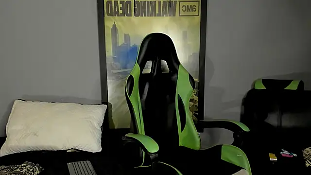 jamesinked  online show from March 17, 12:30 am