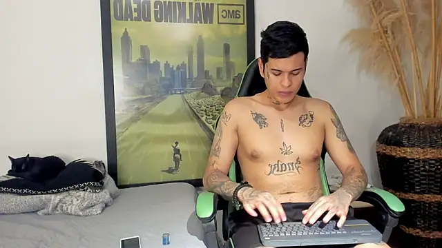 jamesinked  online show from January 5, 11:08 pm