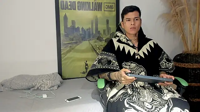 jamesinked  online show from January 6, 8:01 pm