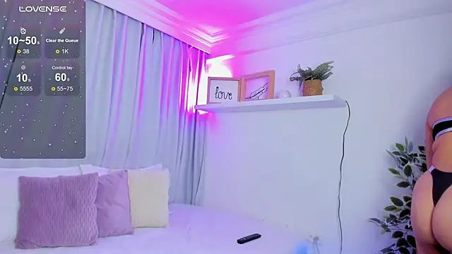 susyy7 online show from February 26, 3:32 am