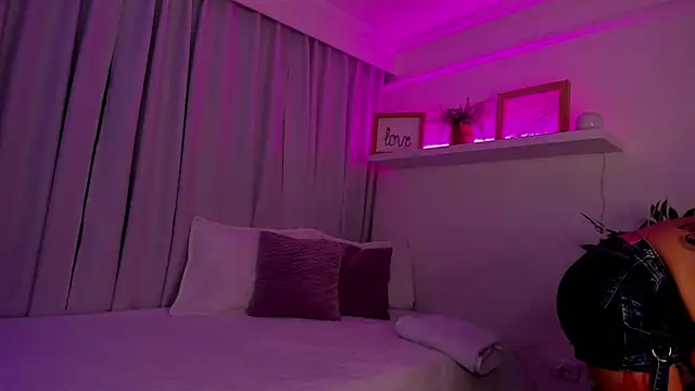 susyy7 online show from November 3, 7:37 pm