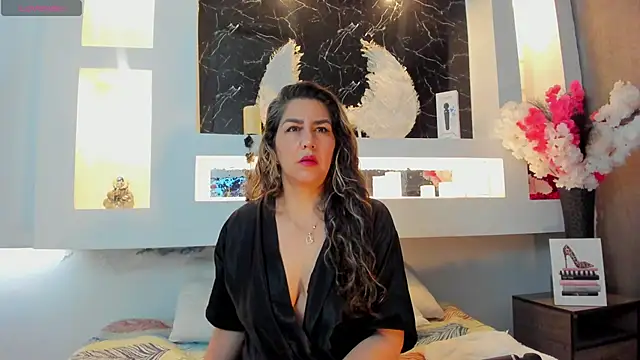 Cinthya mjs online show from September 25, 12:20 pm